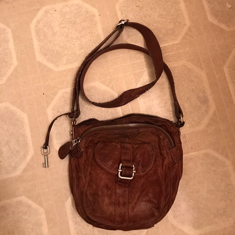 🎈Fossil crossbody🗝